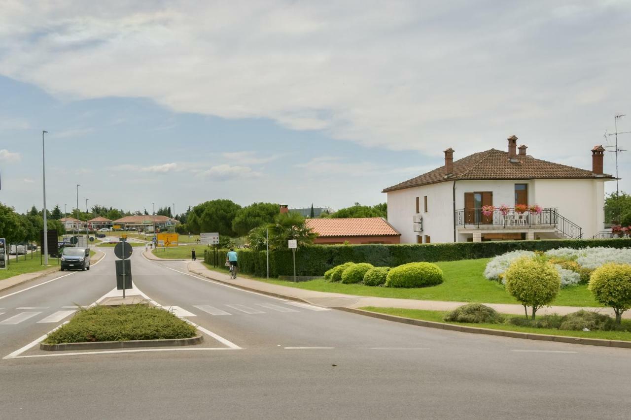 Alek Apartment Novigrad  Exterior photo