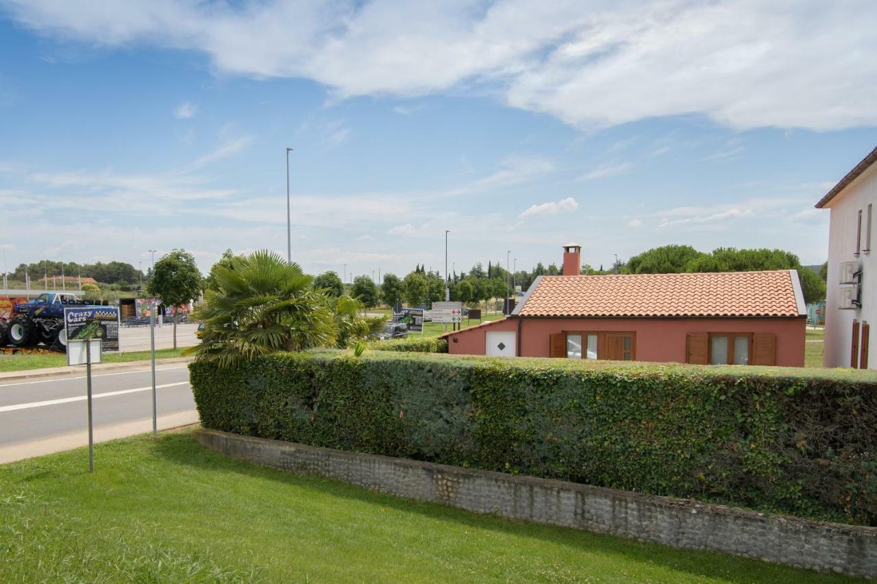 Alek Apartment Novigrad  Exterior photo